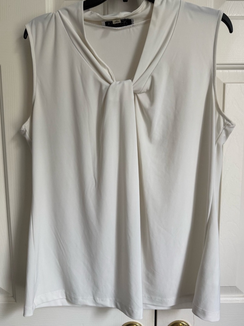 Kasper Sleeveless Tie-Neck Blouse in White Size XL